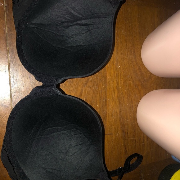 Victoria's Secret bra - Picture 5 of 7